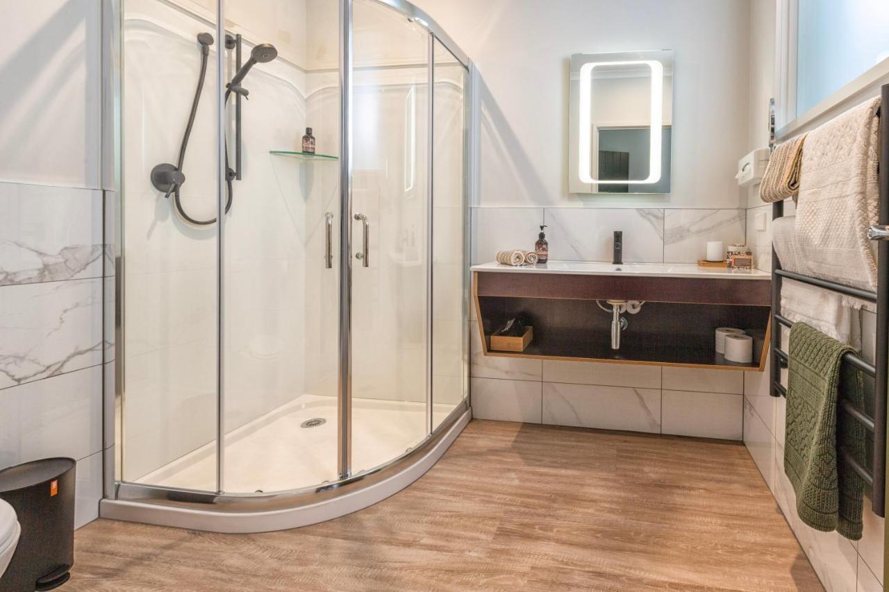 Parkside Boutique Lodge Роторуа Екстериор снимка