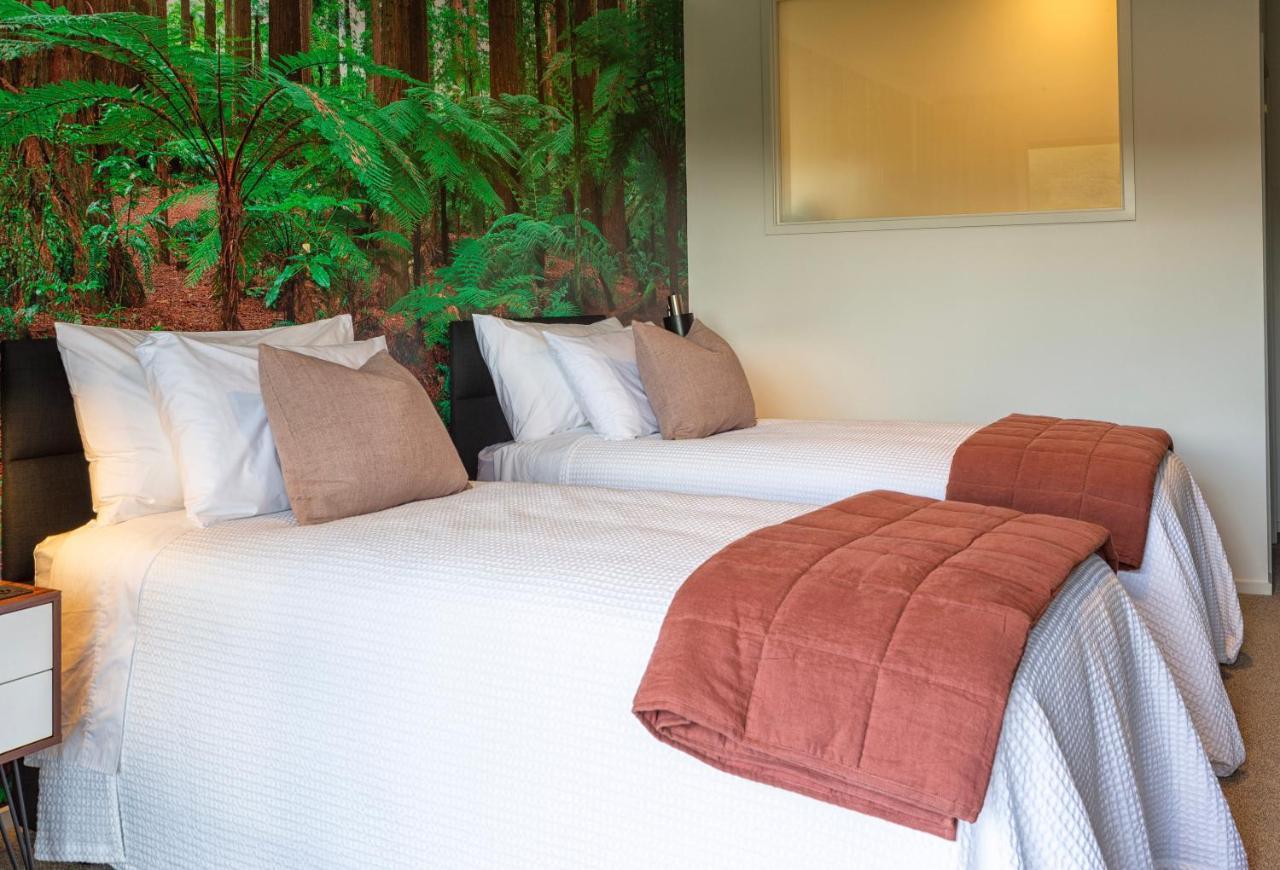 Parkside Boutique Lodge Роторуа Екстериор снимка
